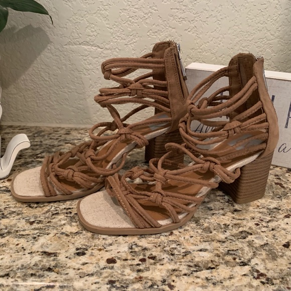 DV Taupe Adira Knotted Heeled Pumps - Picture 5 of 8